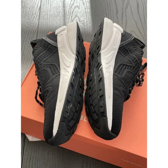 Fabletics The Everyday Sneaker II Black Knit Lace Up Athletic Women's Size 7 - Picture 3 of 7